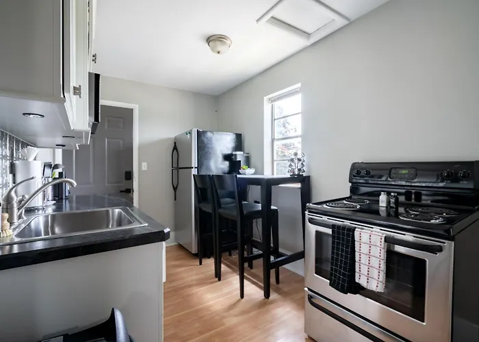 Jungle House Modern Lofts - Arena District & Short North Apartment *