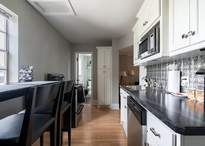 Jungle House Modern Lofts - Arena District & Short North *