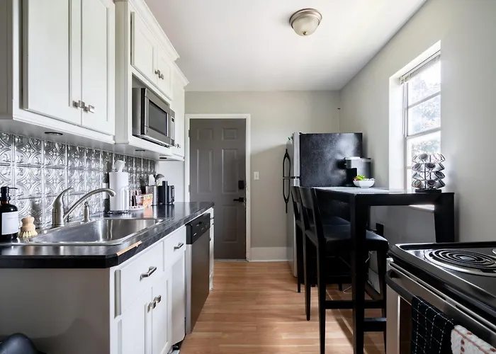 Jungle House Modern Lofts - Arena District & Short North